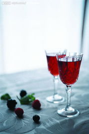 水為舟，脂為岸 科學飲水時間表，助力健康減重之旅